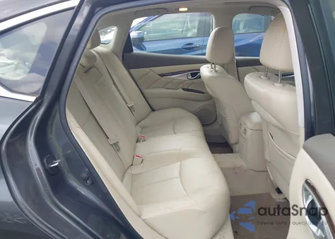 2015 Infiniti Q70 3.7 z USA, uszkodzony, nr VIN JN1BY1AP0FM541332